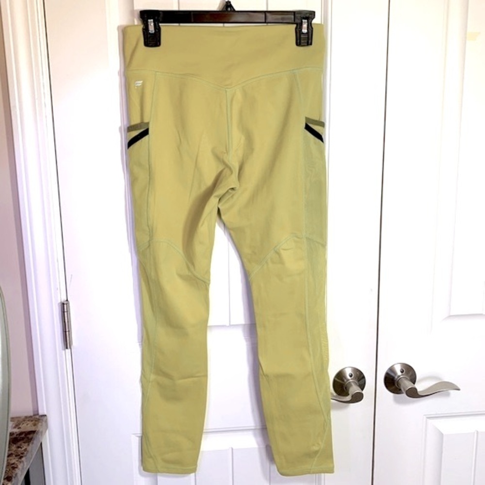 Fabletics Trinity Motion 360 Mid-Rise 7/8 Legging… - image 2